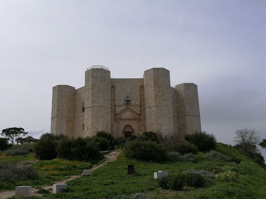 Trani und Castel del Monte (5. Tag)
