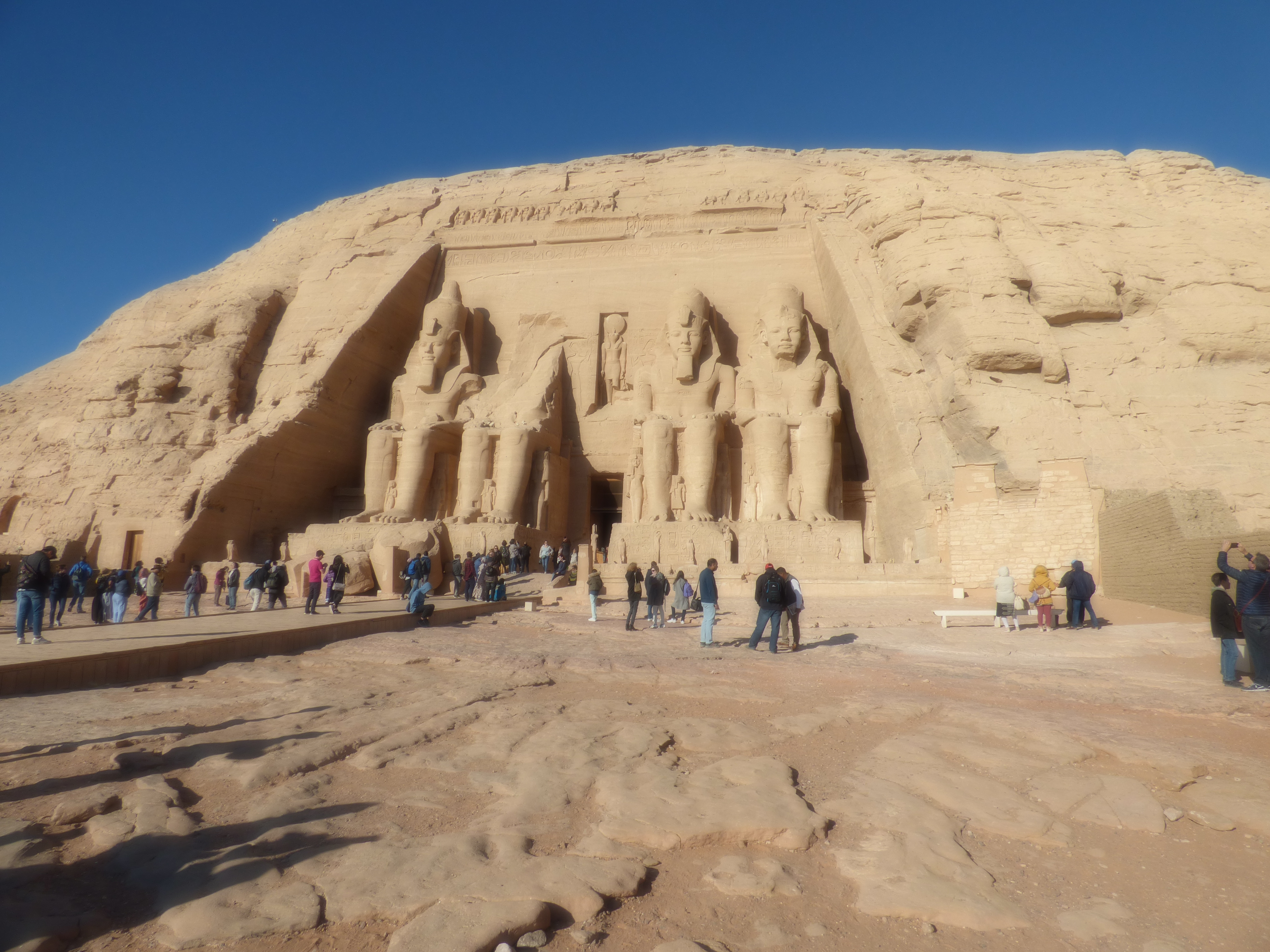 Sakrale Topographie und ein Ausflug nach Abu Simbel