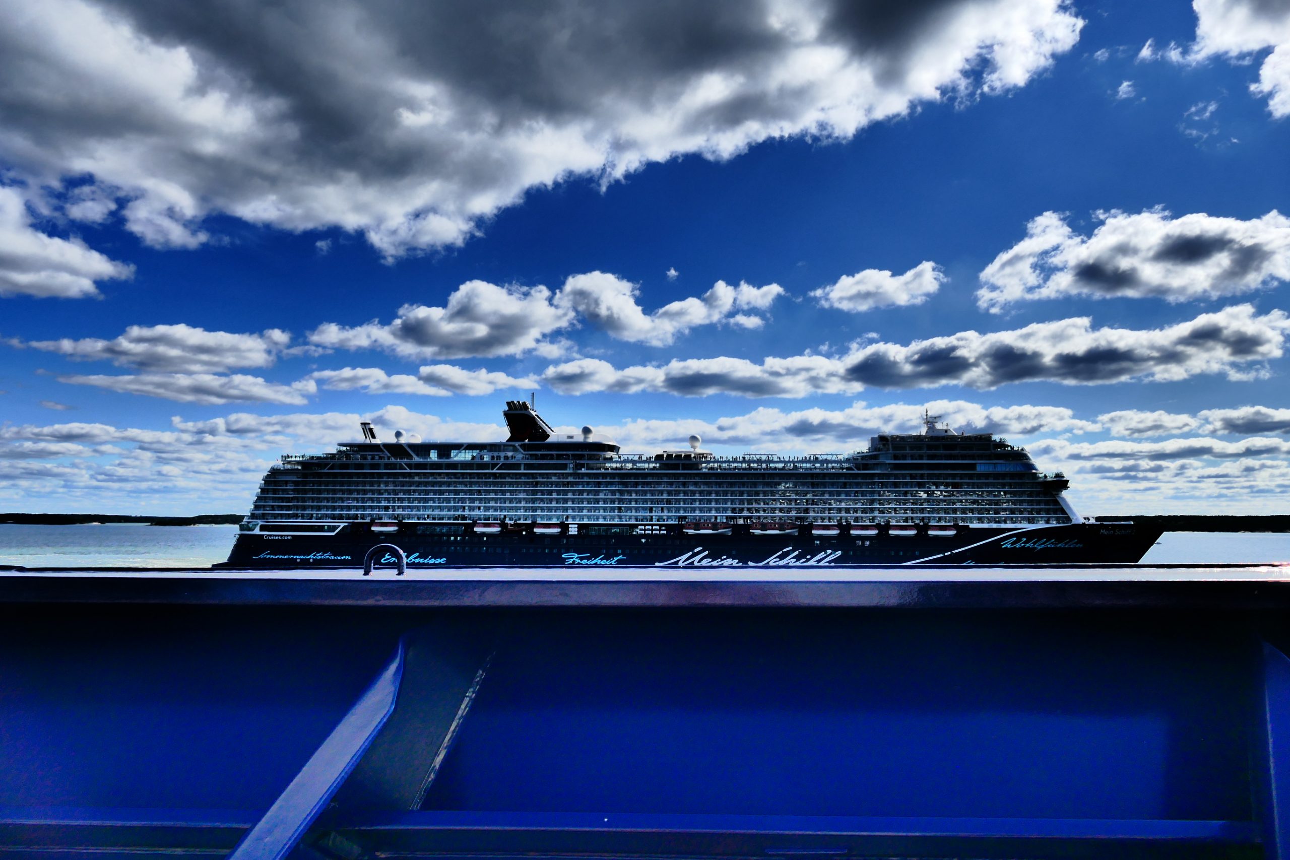 Doch nicht Norwegen: Auf Panoramafahrt mit der Mein Schiff 1